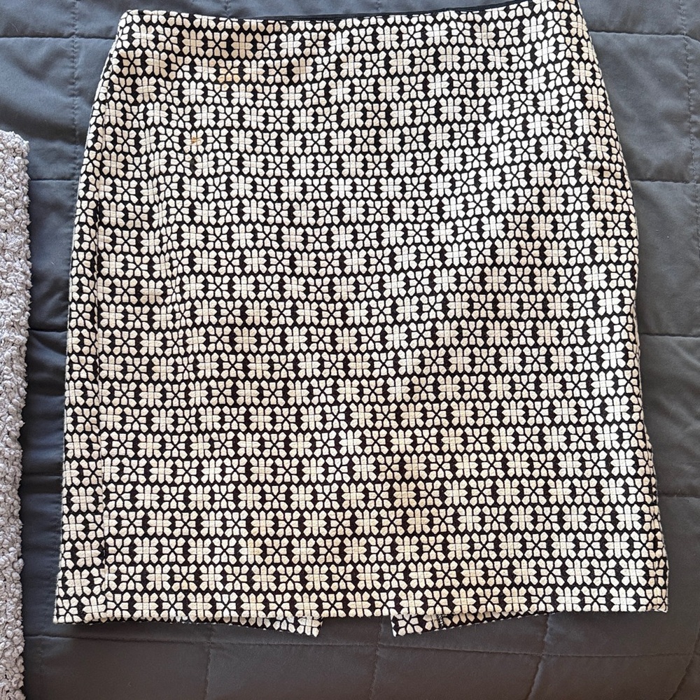 Banana Republic Black and White Floral-Grid Pencil Skirt